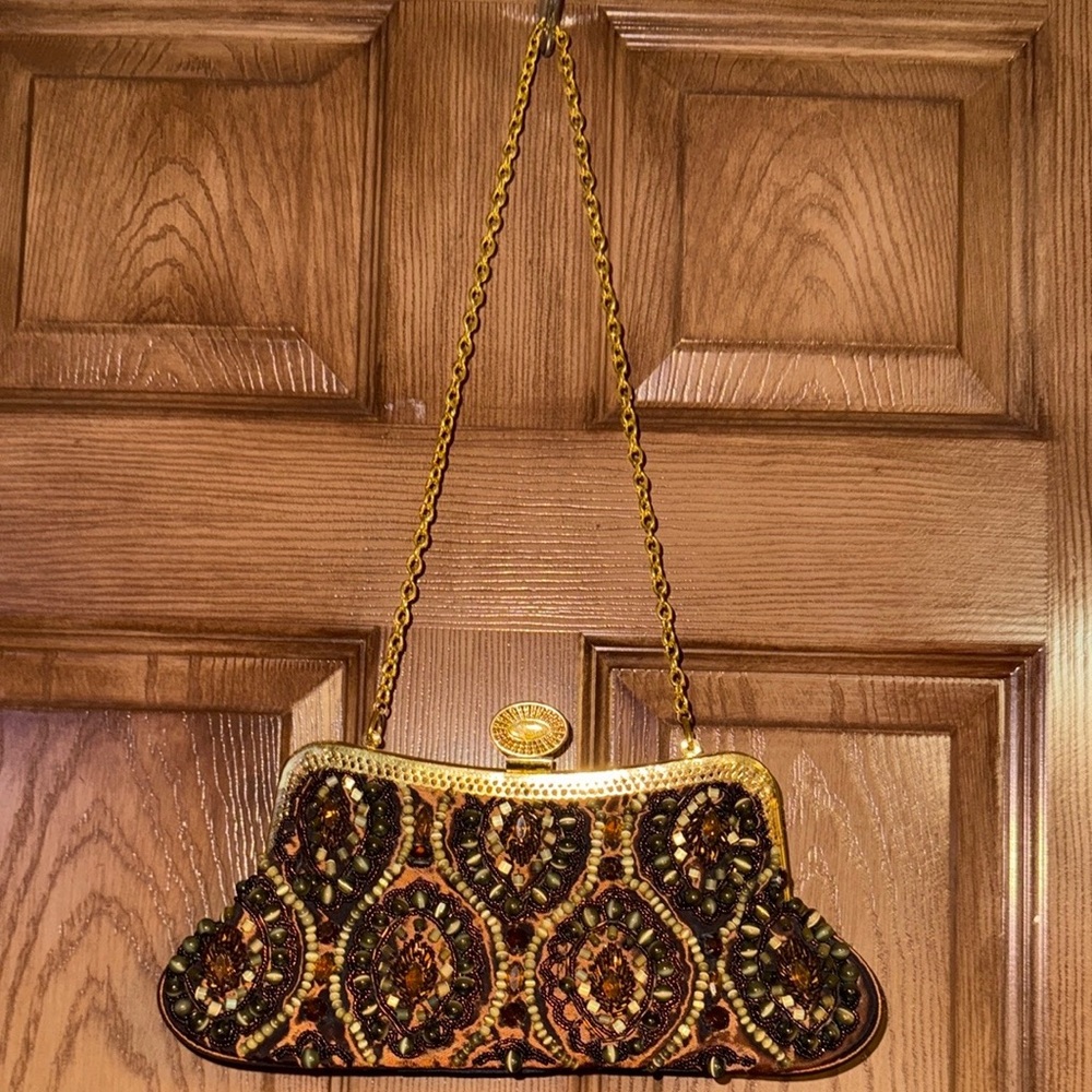 Elegant Beaded Evening Clutch